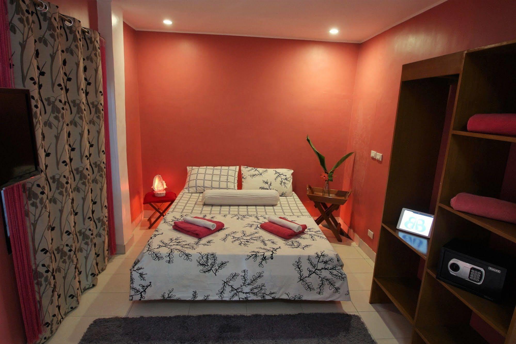 Blue Bamboo Hotel Balabag  Zewnętrze zdjęcie