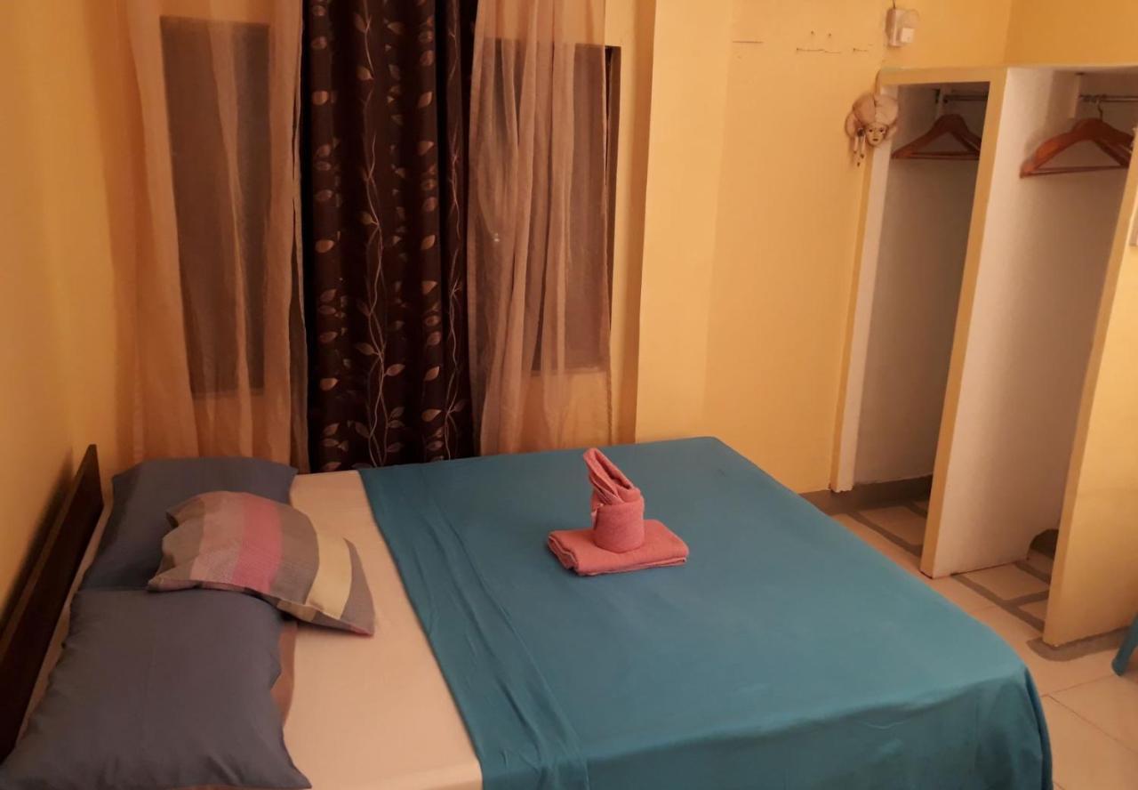 Blue Bamboo Hotel Balabag  Zewnętrze zdjęcie