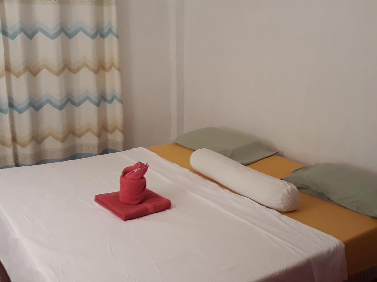 Blue Bamboo Hotel Balabag  Zewnętrze zdjęcie